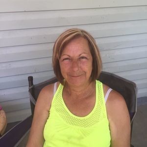 Meet your Posher, Debbie